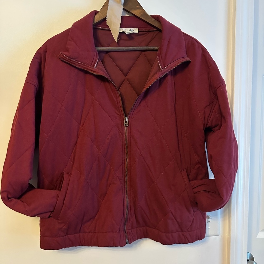 Women's Quilted Boutique Jacket - Burgundy